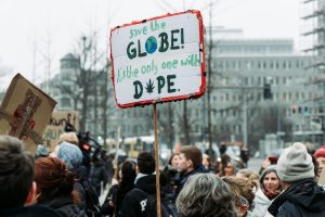 ‘De spiritualiteit van snuiven en slikken’ Stadspredikant Tim Vreugdenhil doet Stand-up Theology in Amsterdam