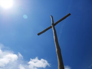 Hoe herdenken en vieren christenen wereldwijd Goede Vrijdag en Pasen?