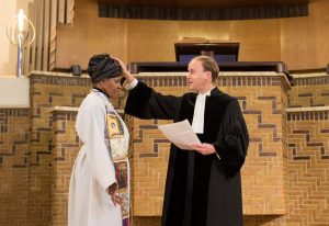 Lees meer over het artikel Mpho Tutu bevestigd als predikant van Vrijburg