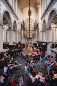 Lees meer over het artikel Sociaal Jaarverslag 2024–2025: samen kerk in de stad