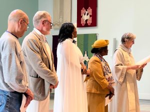 Lees meer over het artikel Belijdenis in de Muiderkerk: vier persoonlijke geloofsverhalen