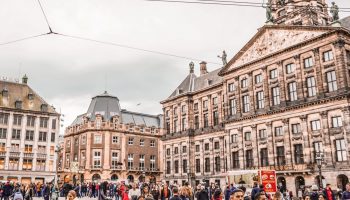 help toeristen zijn terug in Amsterdam - column Johan Visser Noorderkerk