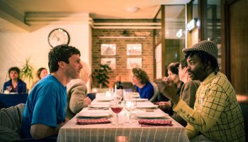 Deze foto van Zinnig Eten in Noord heeft de 1e prijs gewonnen in de fotowedstrijd ‘Samen eten in Amsterdam’. Foto: Thabo Hollander