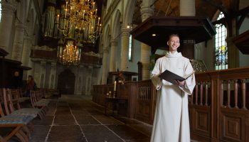 Herman Mussche in de Oude Kerk. Foto : Maartje Geels
